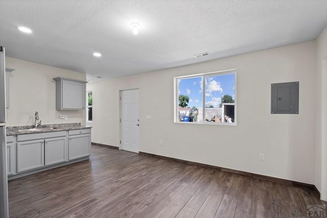 2027 E 14th St, Pueblo, CO 81001