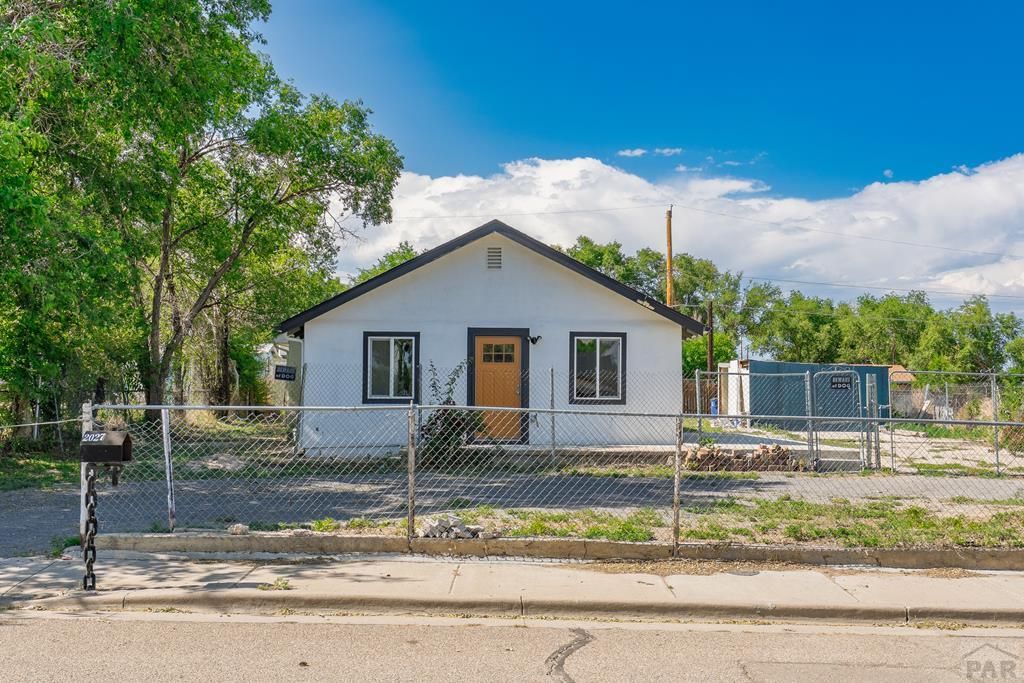 2027 E 14th St, Pueblo, CO 81001