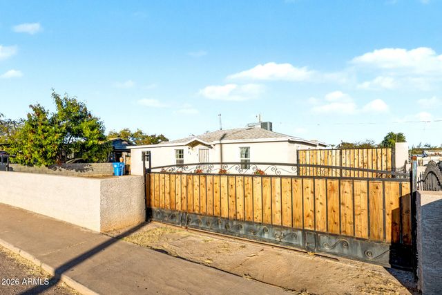 21 S 28TH Avenue, Phoenix, AZ 85009