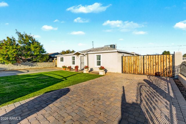 21 S 28TH Avenue, Phoenix, AZ 85009