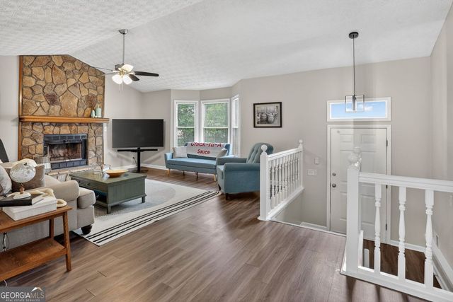 2562 Kennesaw Springs Court, Kennesaw, GA 30144