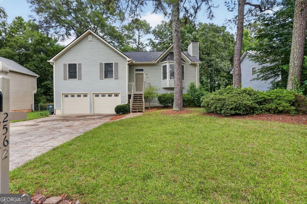 2562 Kennesaw Springs Court, Kennesaw, GA 30144