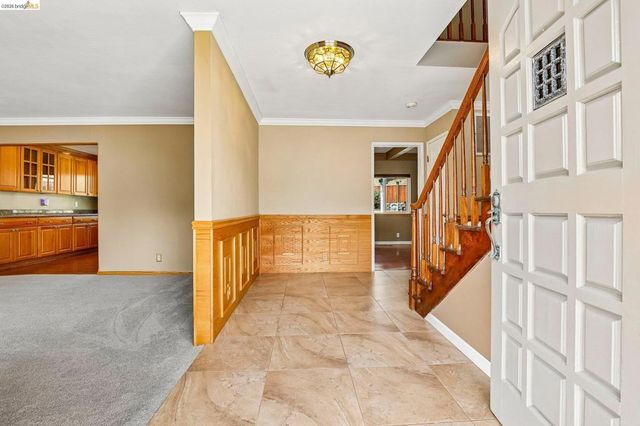 2636 Tamalpais Drive, Pinole, CA 94564