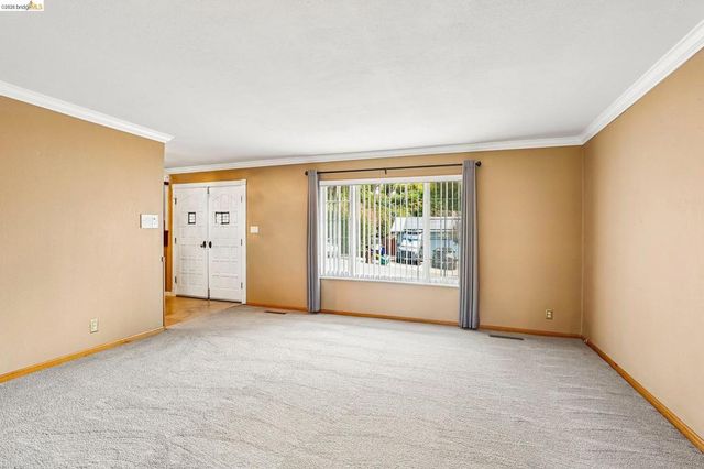 2636 Tamalpais Drive, Pinole, CA 94564