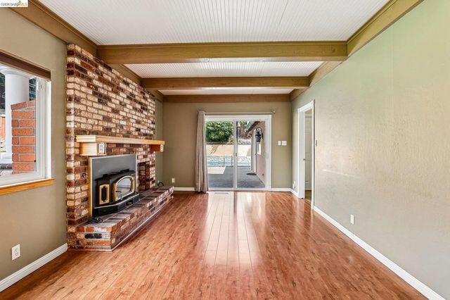 2636 Tamalpais Drive, Pinole, CA 94564