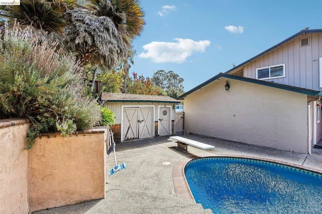 2636 Tamalpais Drive, Pinole, CA 94564