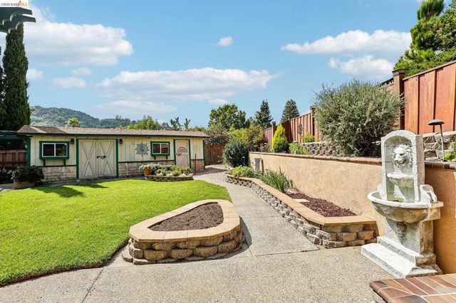2636 Tamalpais Drive, Pinole, CA 94564