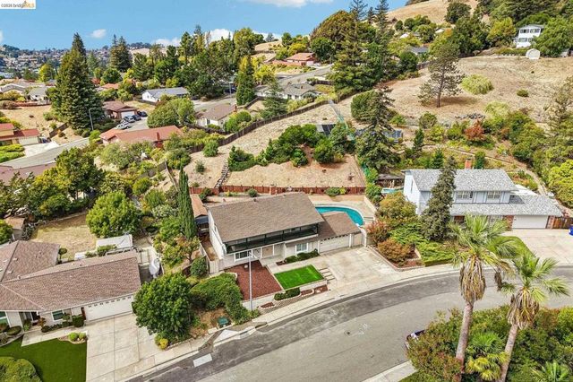 2636 Tamalpais Drive, Pinole, CA 94564