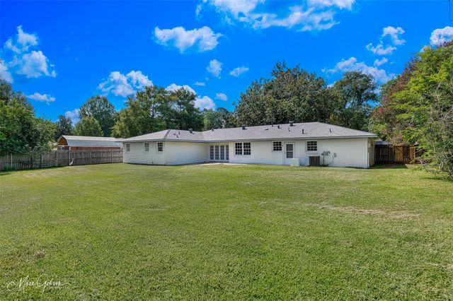 242 Dogwood Road, Shreveport, LA 71105