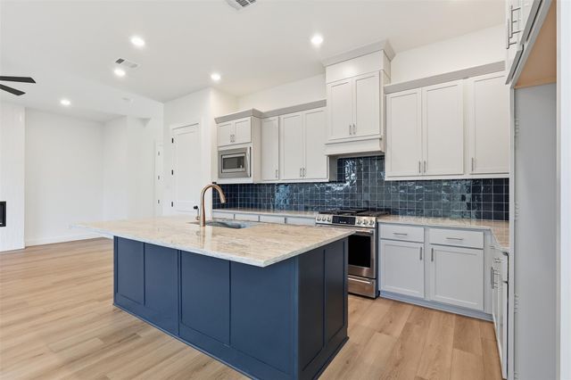 1418 Caywood Lane B, Houston, TX 77055