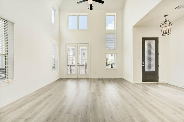 19718 Curved Steel Dr, Cypress, TX 77433