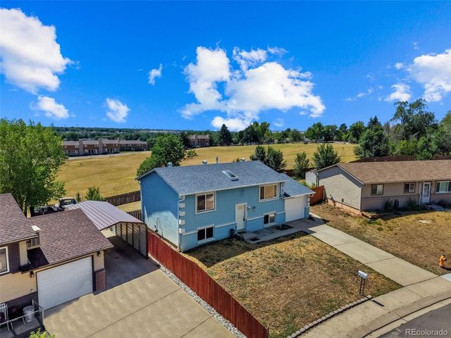 1961 Pepperwood Dr, Colorado Springs, CO 80910
