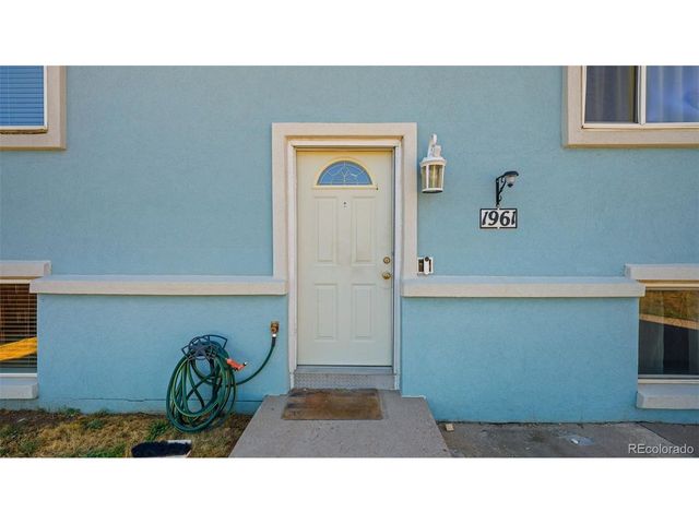 1961 Pepperwood Dr, Colorado Springs, CO 80910
