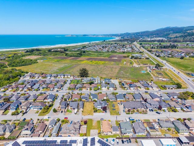 411 Belleville, Half Moon Bay, CA 94019
