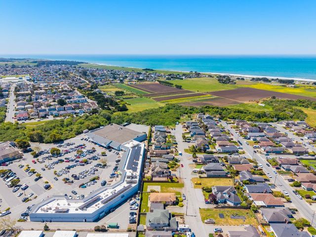 411 Belleville, Half Moon Bay, CA 94019