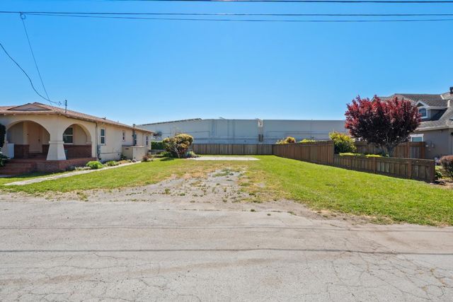 411 Belleville, Half Moon Bay, CA 94019