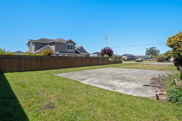 411 Belleville, Half Moon Bay, CA 94019