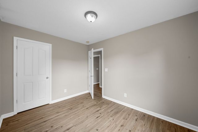 544 Oakmont Dr, Clarksville, TN 37042