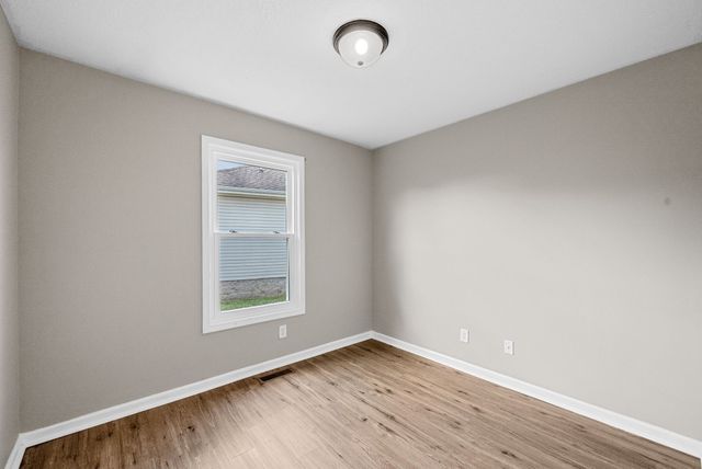 544 Oakmont Dr, Clarksville, TN 37042