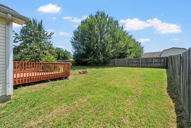 544 Oakmont Dr, Clarksville, TN 37042