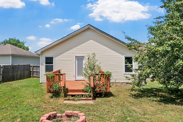 544 Oakmont Dr, Clarksville, TN 37042