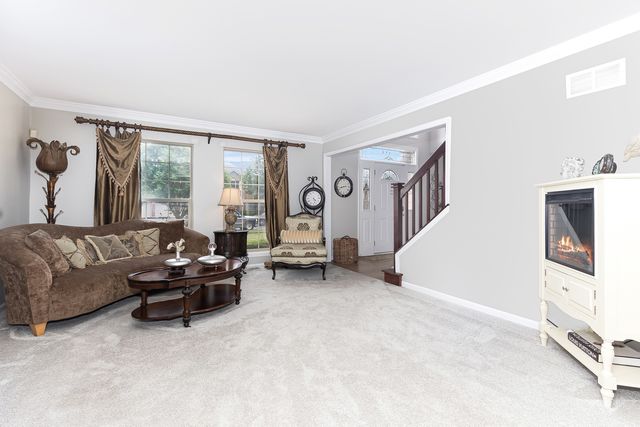 16305 Riverwood Drive, Plainfield, IL 60586