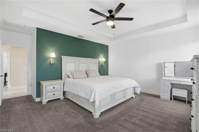 512 NW 4th ST, Cape Coral, FL 33993