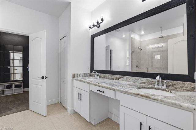 512 NW 4th ST, Cape Coral, FL 33993