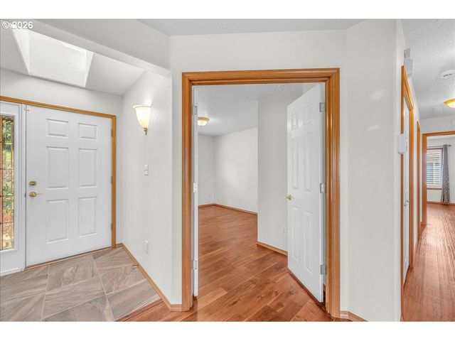 2350 7TH St, Columbia City, OR 97018