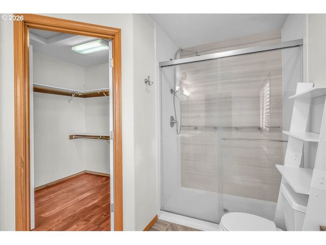 2350 7TH St, Columbia City, OR 97018