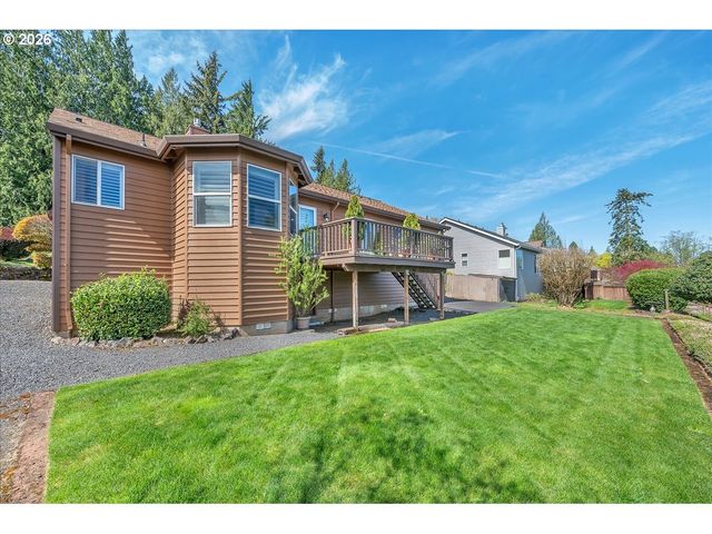 2350 7TH St, Columbia City, OR 97018