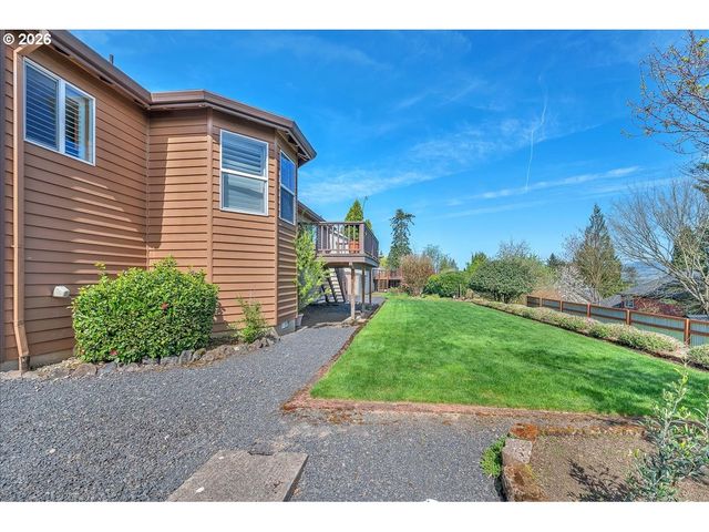 2350 7TH St, Columbia City, OR 97018