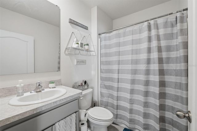 2609 GRAND CENTRAL AVENUE, Tavares, FL 32778
