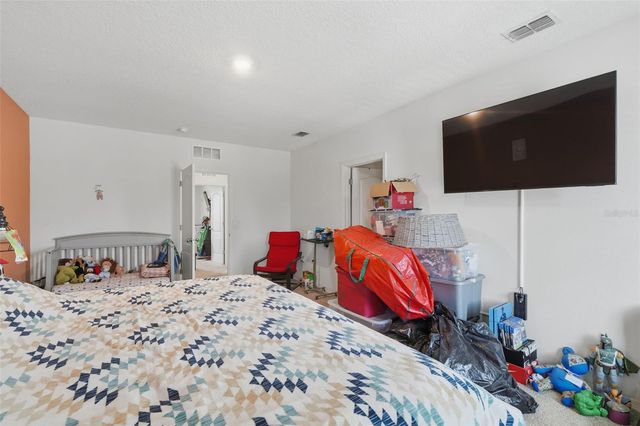 2609 GRAND CENTRAL AVENUE, Tavares, FL 32778