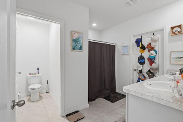 2609 GRAND CENTRAL AVENUE, Tavares, FL 32778
