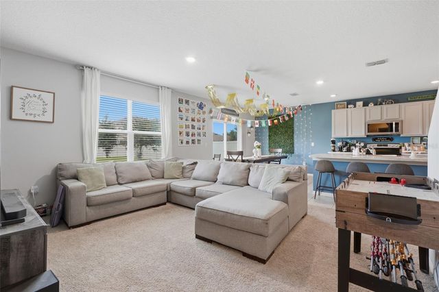 2609 GRAND CENTRAL AVENUE, Tavares, FL 32778