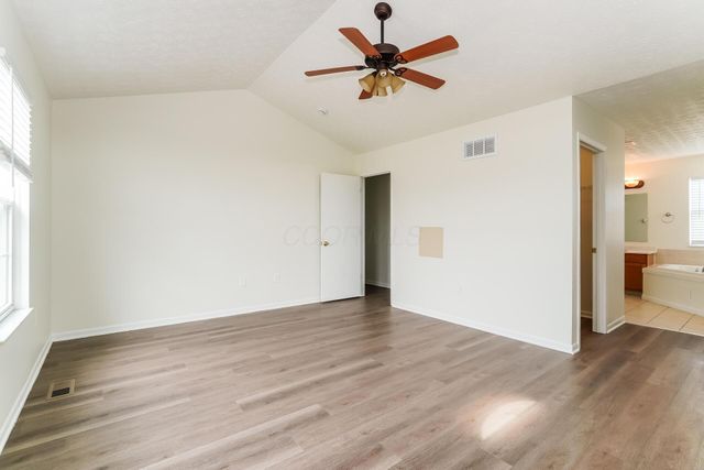4284 Promenade Avenue, Grove City, OH 43123