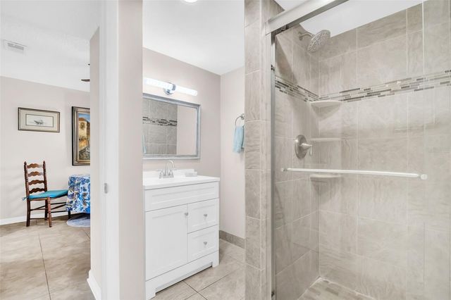10036 63RD AVENUE N 6, St Petersburg, FL 33708