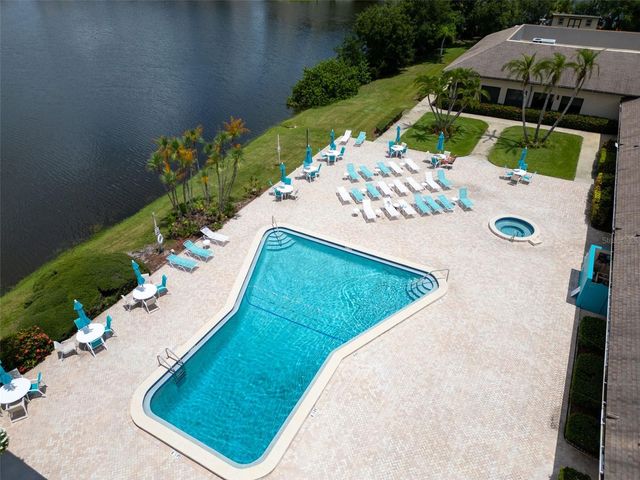 10036 63RD AVENUE N 6, St Petersburg, FL 33708