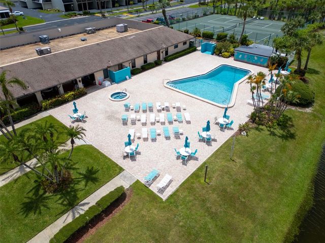 10036 63RD AVENUE N 6, St Petersburg, FL 33708