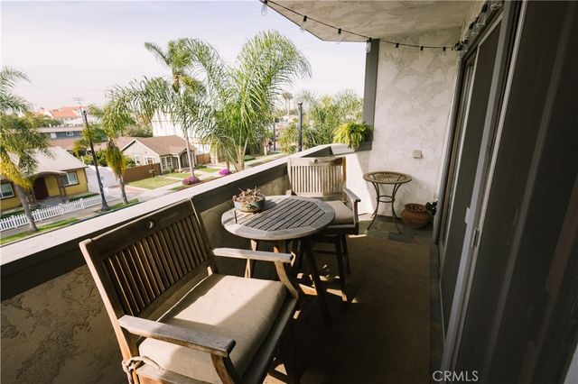 282 Redondo 302, Long Beach, CA 90803