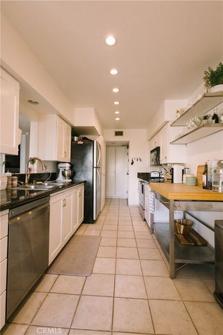 282 Redondo 302, Long Beach, CA 90803