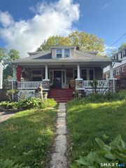 38 Mead Street, Stamford, CT 06907
