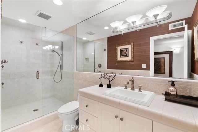 9 Rue Cannes, Newport Beach, CA 92660