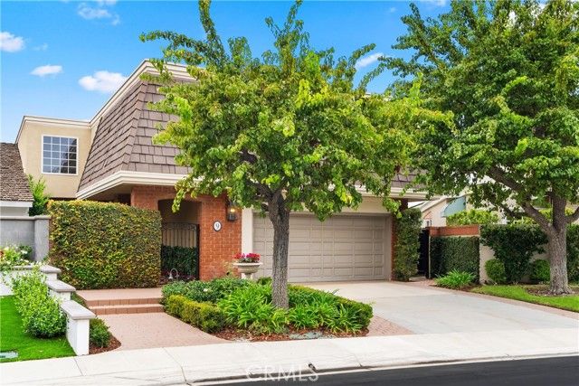 9 Rue Cannes, Newport Beach, CA 92660