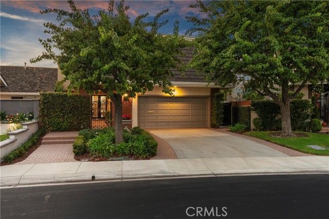 9 Rue Cannes, Newport Beach, CA 92660