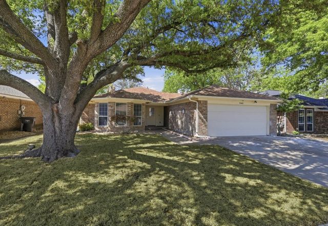 1140 W Hills Terrace, Saginaw, TX 76179