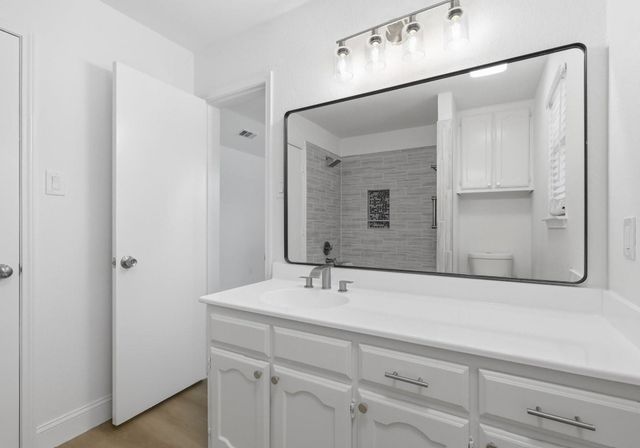 1140 W Hills Terrace, Saginaw, TX 76179