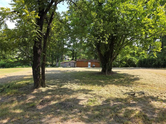 51 Moss Hill Lane, Point Blank, TX 77364