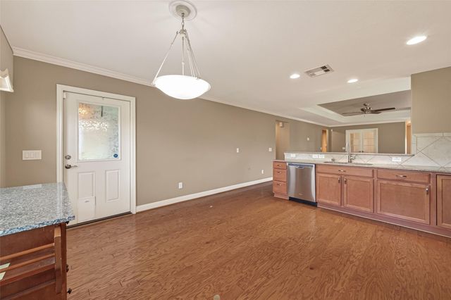 2922 Bur Oak Court, Richmond, TX 77469